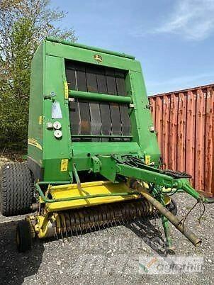 John Deere 592 MAXICUT Balirke (okrogle bale)