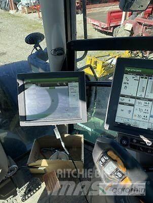 John Deere 6250R Traktorji
