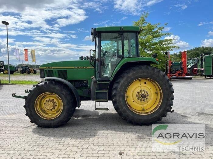 John Deere 7700 Traktorji