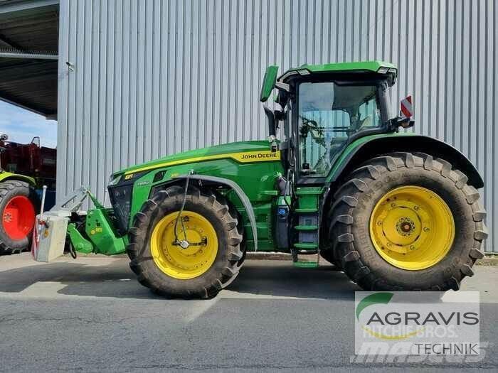 John Deere 8310 R Traktorji