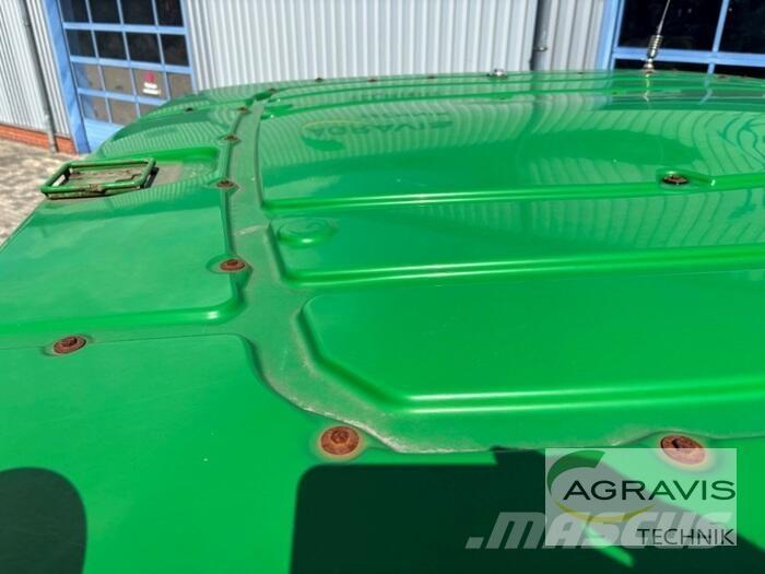 John Deere 8320 R Traktorji