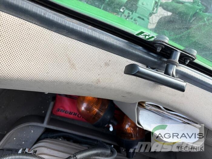 John Deere 8320 R Traktorji