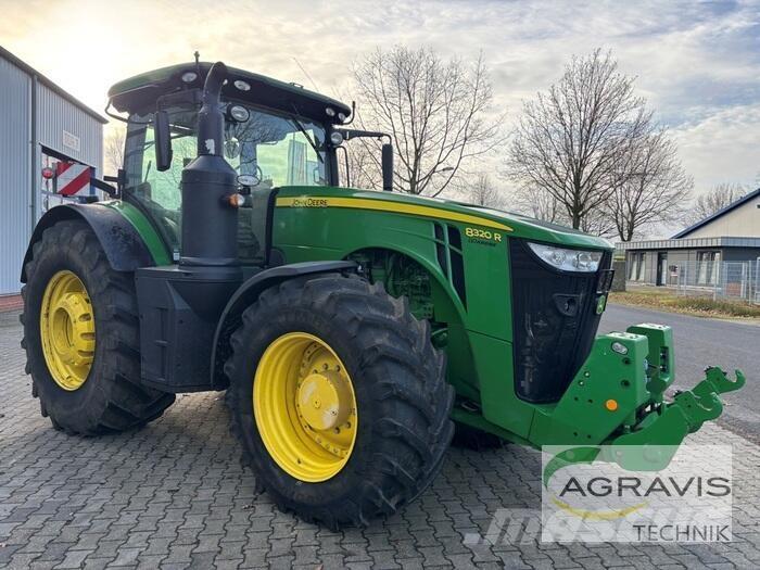 John Deere 8320 R Traktorji