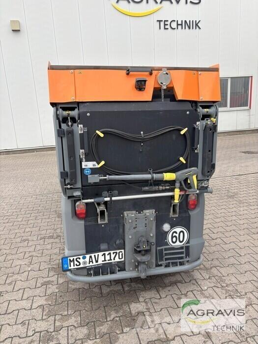 Kärcher MC250 Cestni pometači