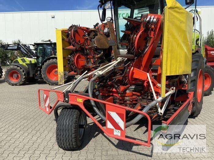 Kemper 390 PLUS CL 84 Priključki za stroje za krmo na lastni pogon