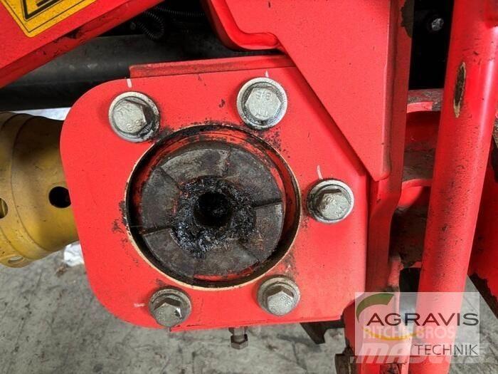 Kemper 475 PLUS Priključki za stroje za krmo na lastni pogon