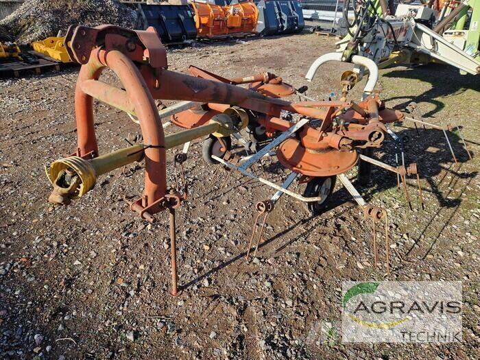 Kuhn GF 452 M Obračalniki in zgrabljalniki