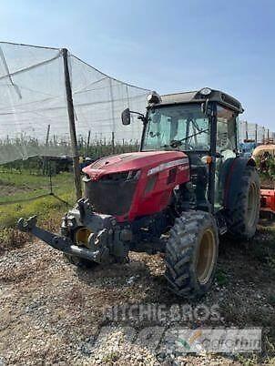 Massey Ferguson 3710 F Traktorji