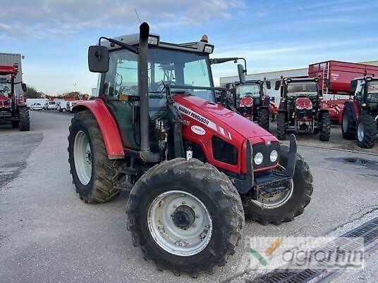 Massey Ferguson 5455 Traktorji