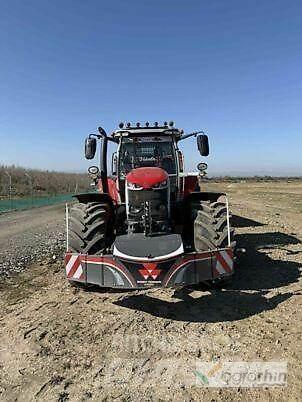 Massey Ferguson 7S210 Traktorji