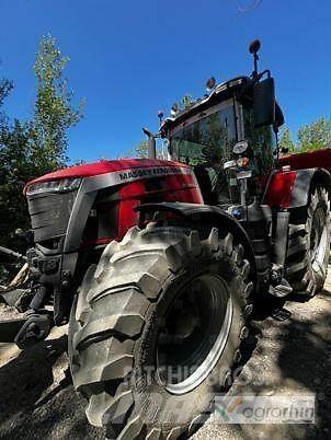 Massey Ferguson 8S 285 Traktorji