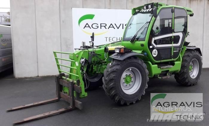 Merlo TF 42.7-140 Kmetijski teleskopski nakladalci
