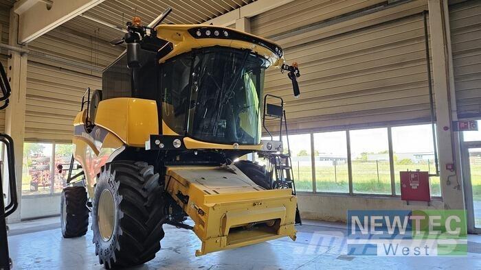 New Holland CX 5.80 Kombajni