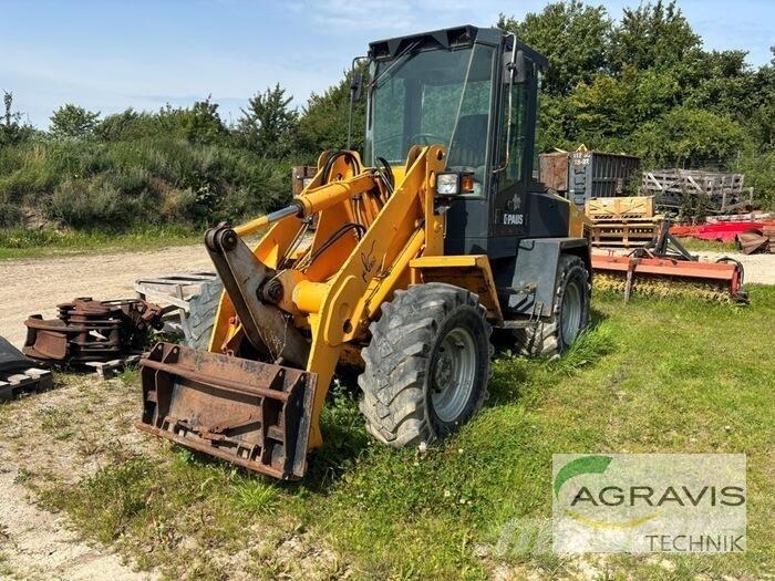 Paus RL 852 Kolesni nakladalci