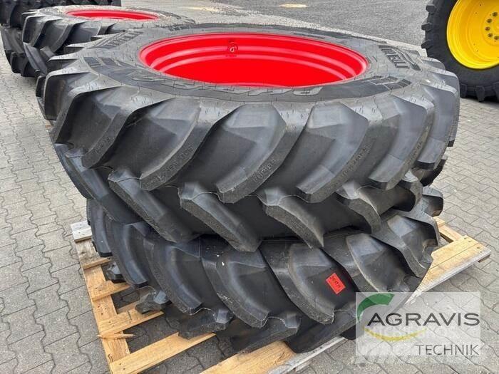 Pirelli KR 520/85R42 Gume, kolesa in platišča