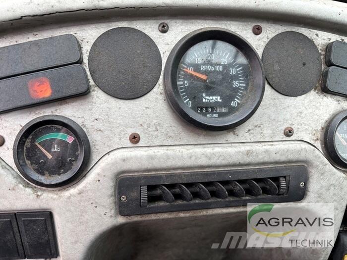 Schäffer 9300 Z Kmetijski teleskopski nakladalci