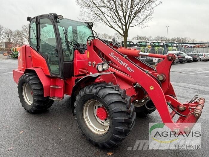 Schäffer 9300 Z Kmetijski teleskopski nakladalci