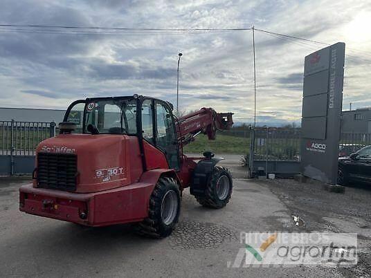 Schäffer 9330T Kolesni nakladalci