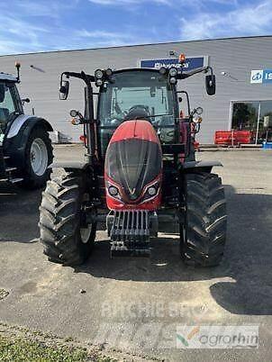 Valtra A105MH4 Traktorji