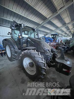 Valtra G125 Traktorji