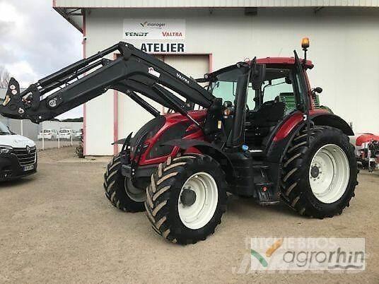 Valtra N154D Traktorji