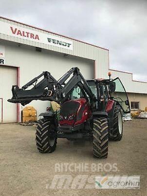 Valtra N154D Traktorji