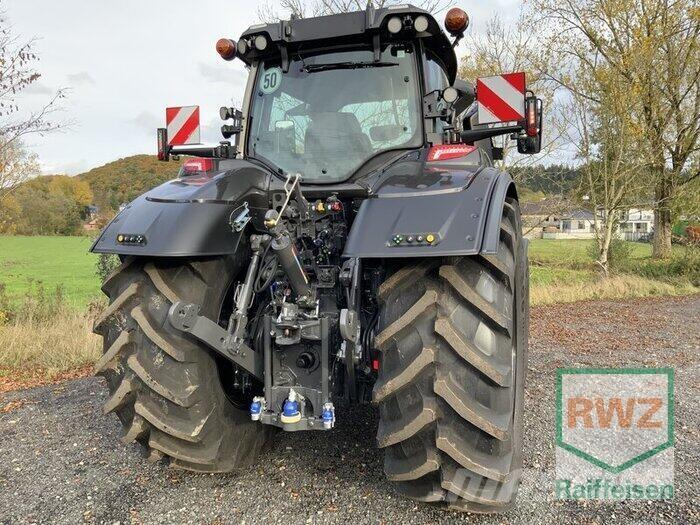 Valtra Q305 Traktorji