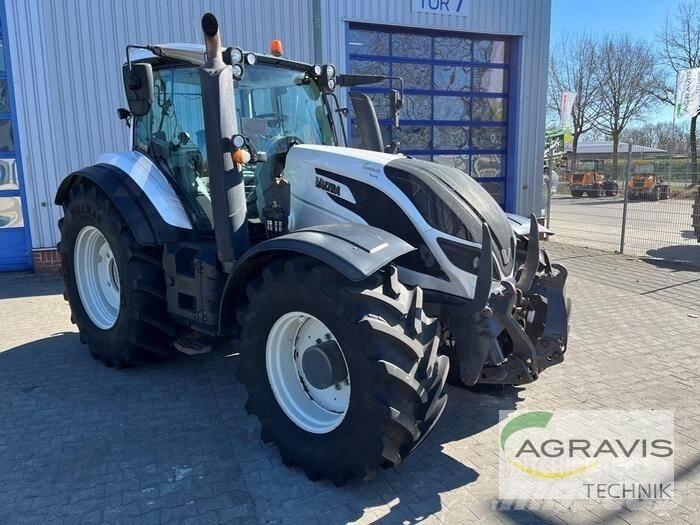Valtra T 214 D Traktorji