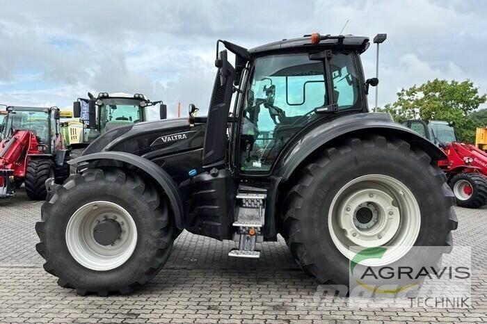 Valtra T 235 D Traktorji