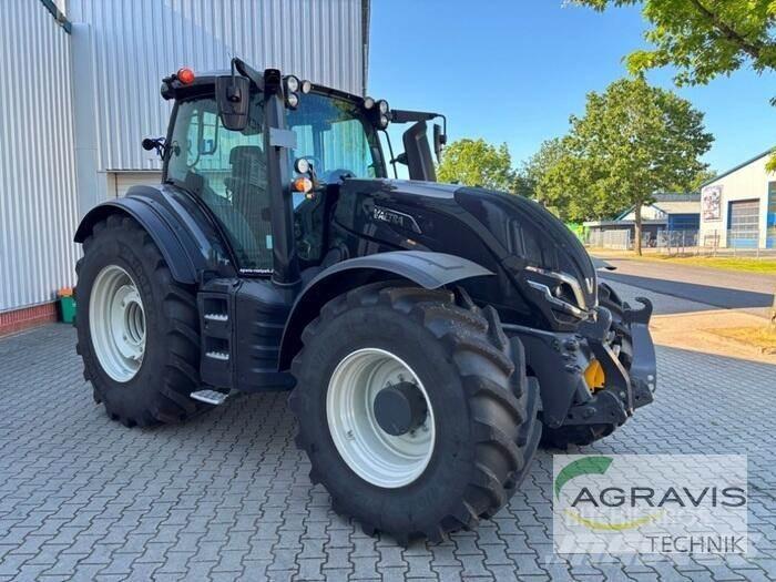 Valtra T 235 D Traktorji