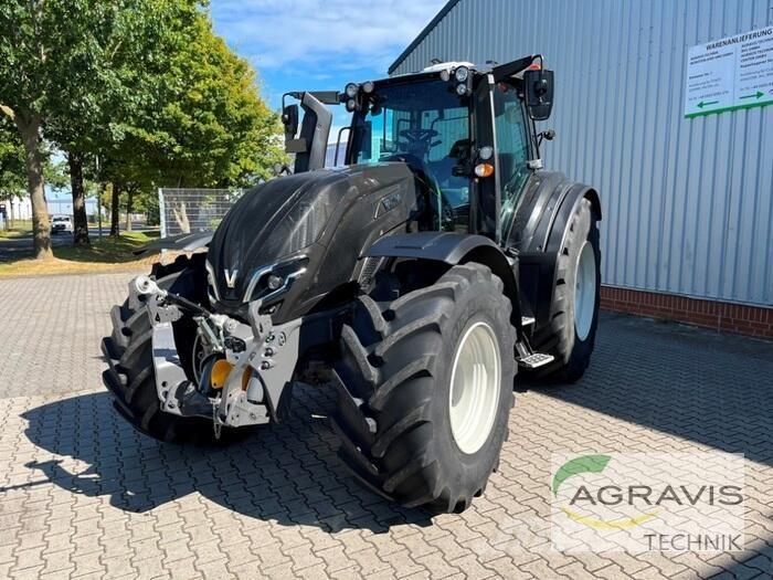 Valtra T 235 D Traktorji