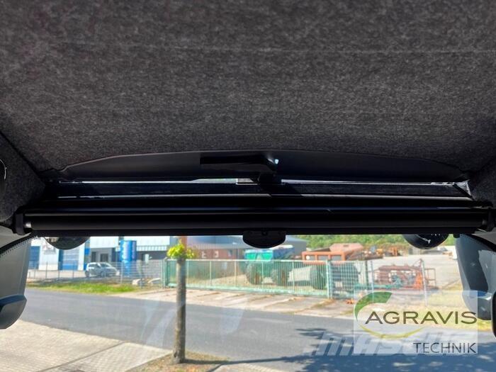 Valtra T 235 D Traktorji