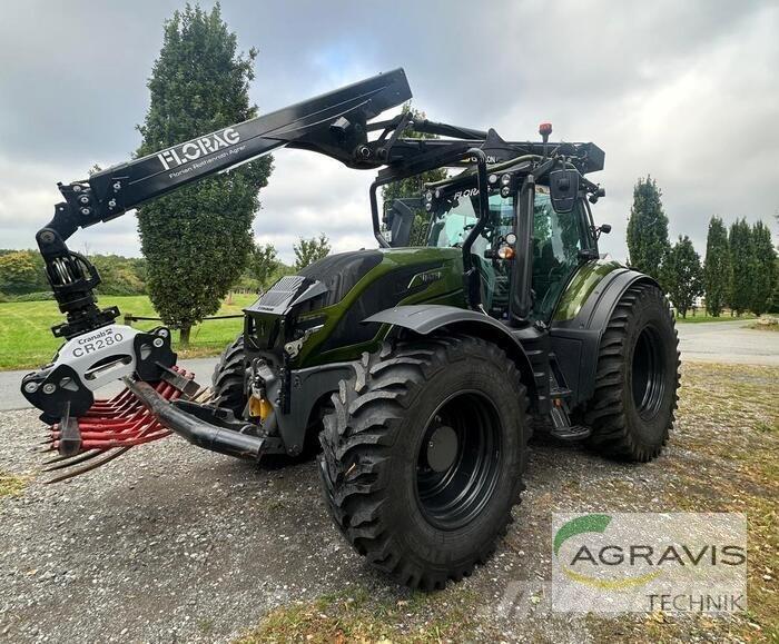 Valtra T 235 D 2A1 Traktorji