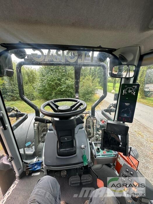Valtra T 235 D 2A1 Traktorji