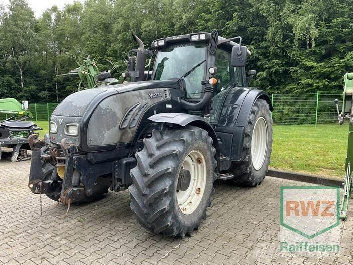Valtra T202D Traktorji