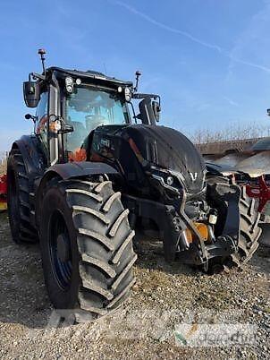 Valtra T235 Diect Traktorji