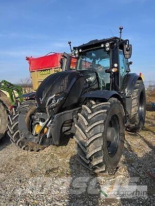 Valtra T235 Diect Traktorji