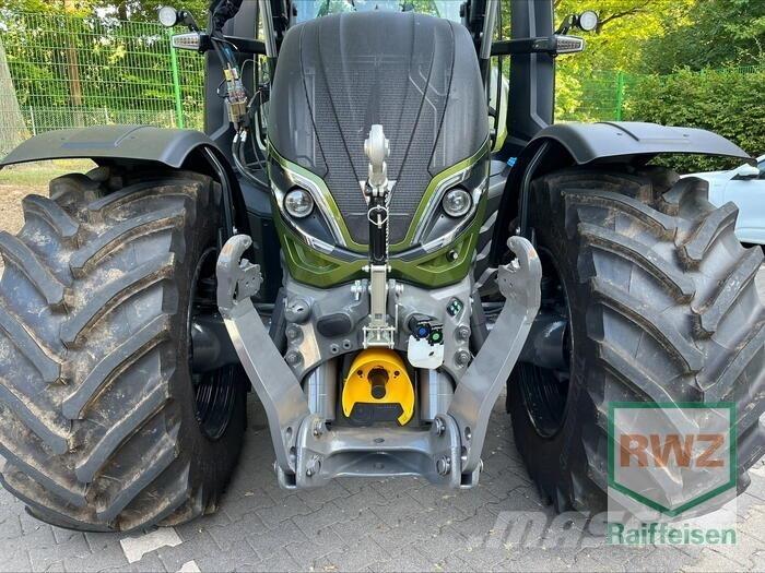 Valtra T255Versu Traktorji