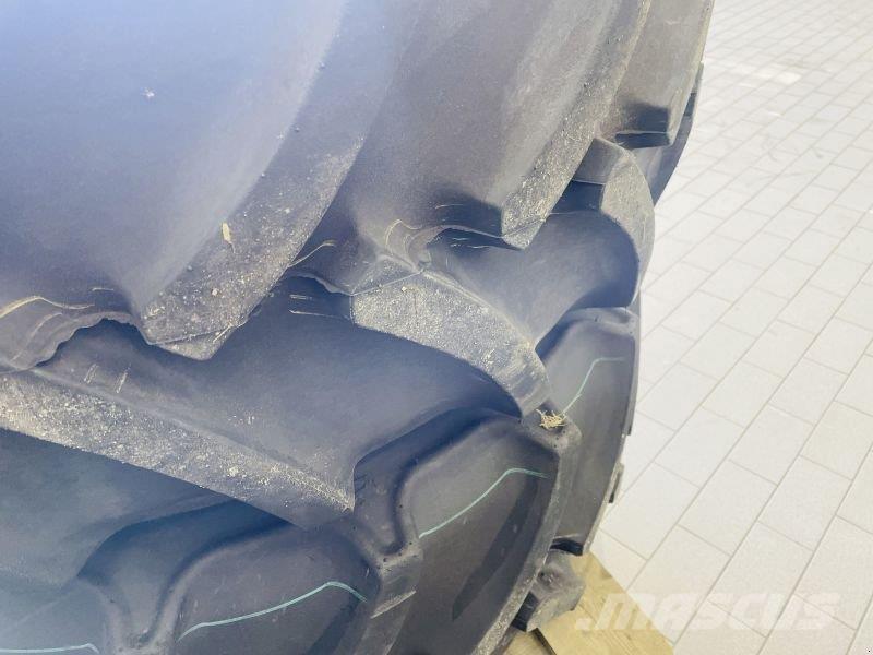  440/65R24 128D Gume, kolesa in platišča