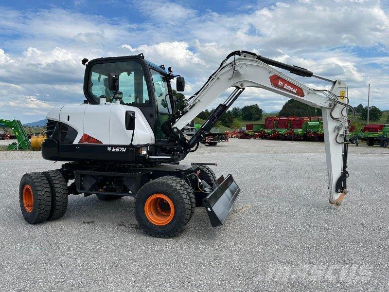 Bobcat E57W Bagri na kolesih