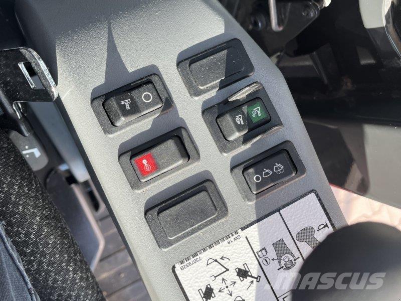 Bobcat E88 Bagri na kolesih