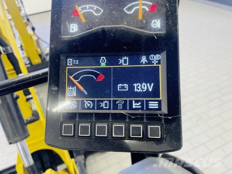 CAT 301.5 Bagri na kolesih