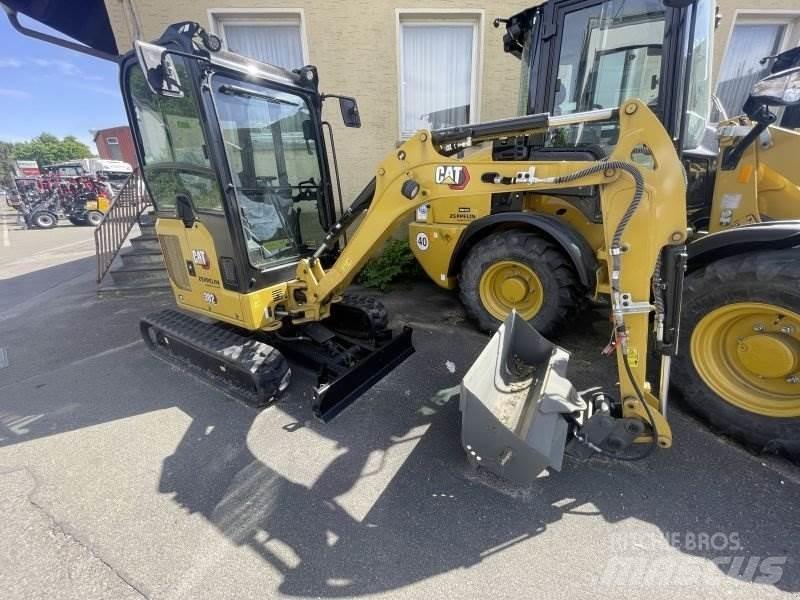 CAT 302CR-05A Mini bagri <7t