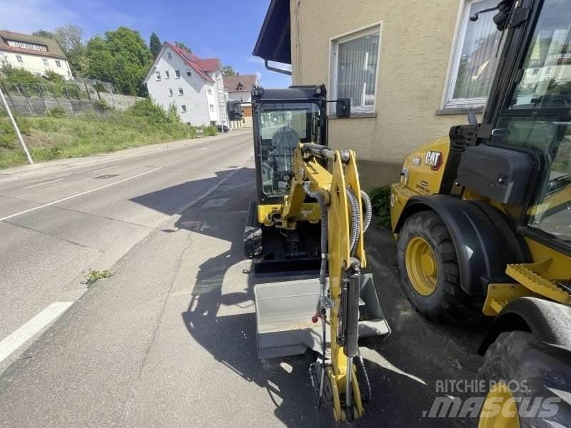 CAT 302CR-05A Mini bagri <7t