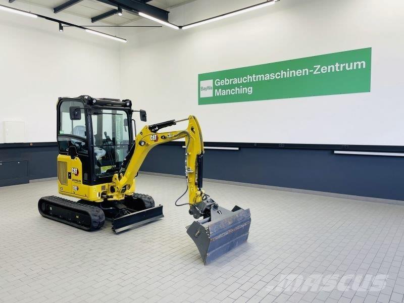 CAT 302CR-05A Bagri na kolesih