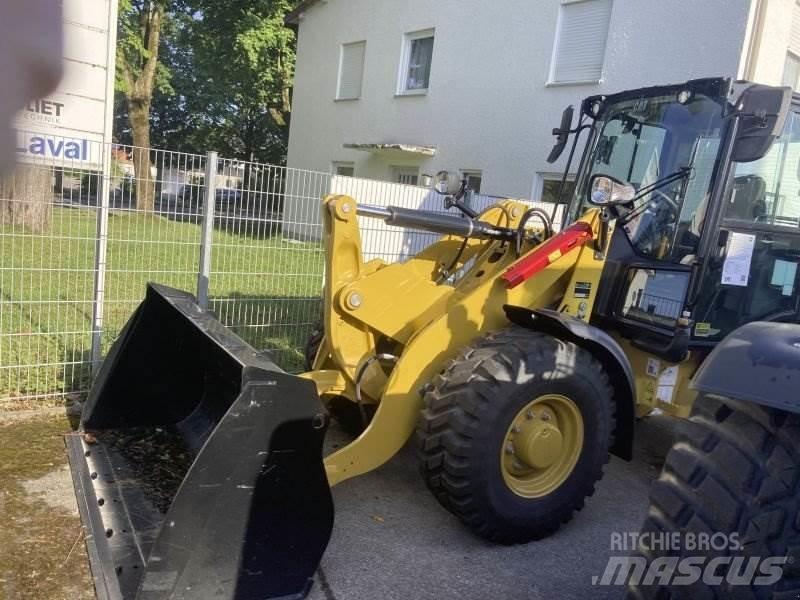 CAT 906-14 Kolesni nakladalci