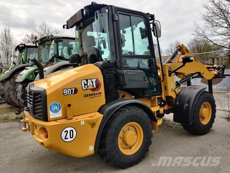 CAT 907 Kolesni nakladalci