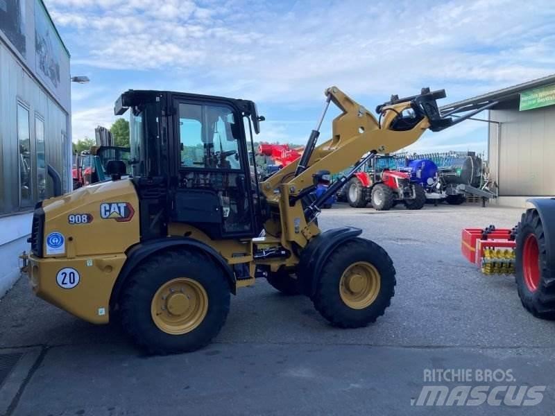 CAT 908 Kolesni nakladalci