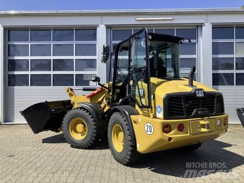 CAT 908-14A Kolesni nakladalci