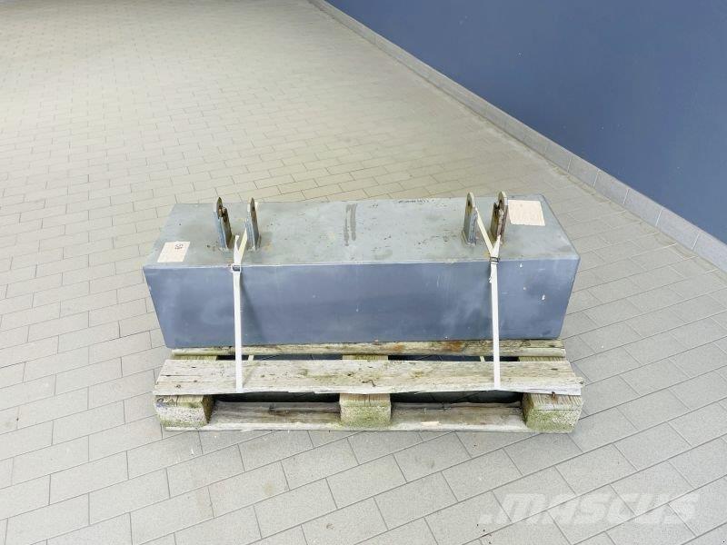  GEWICHT 300 KG Traktorji